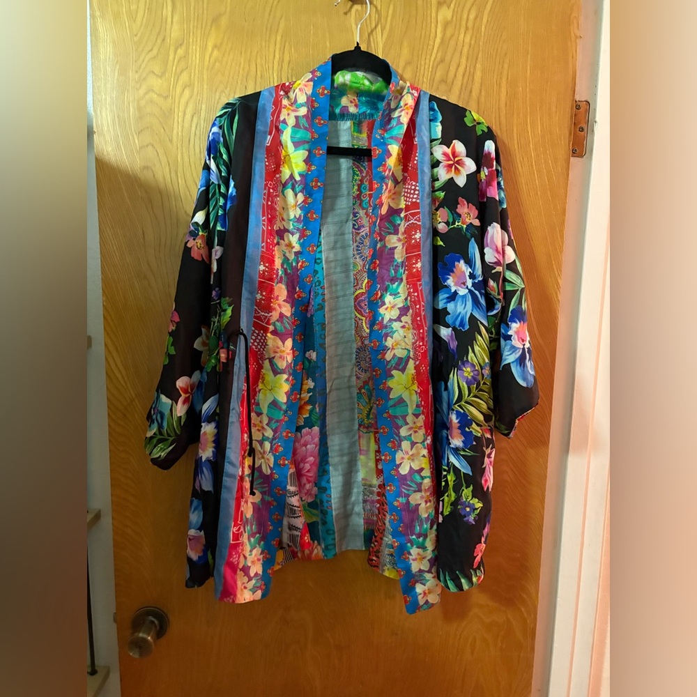 Johnny Was Friendship Anastasia Colorful Floral reversible Kimono Jacket M - Picture 2 of 13